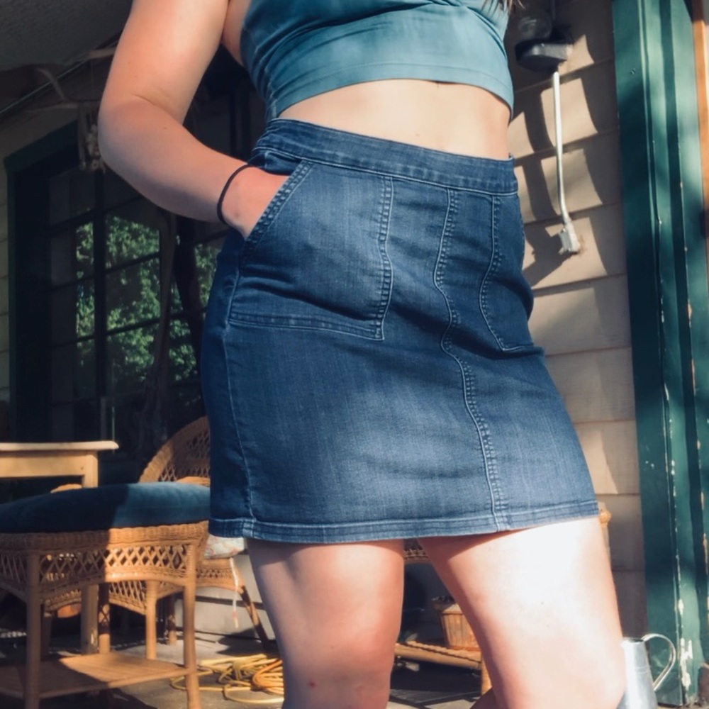 Prana High-waisted Jean Skirt, size 4